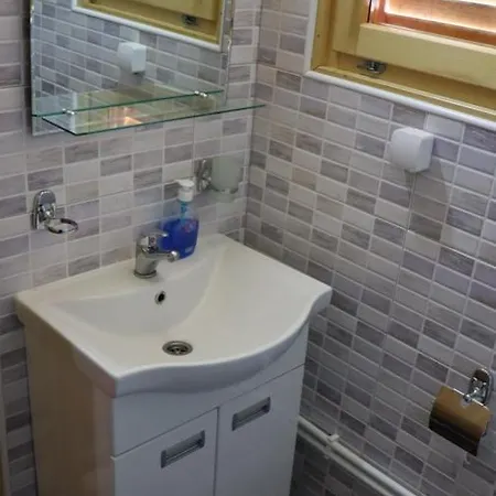 Vikendice Mijajlovic 1 Holiday home Kursumlija