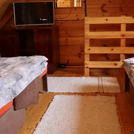 Vikendice Mijajlovic 1 בית נופש *